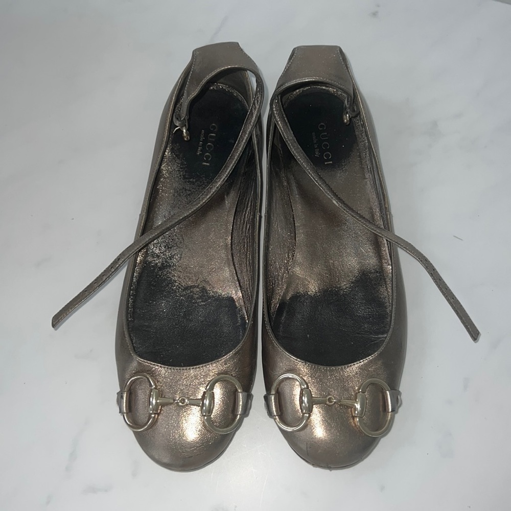 Gucci flat